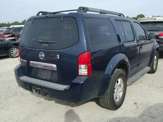 5N1AR18U76C631628 - 2006 NISSAN PATHFINDER BLUE photo 4