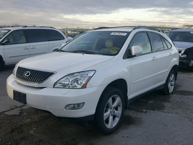 JTJHA31U640035678 - 2004 LEXUS RX 330 WHITE photo 2