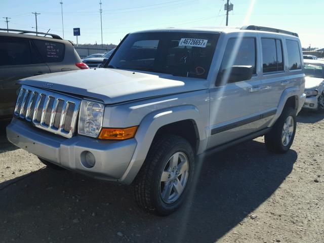 1J8HG48K87C570275 - 2007 JEEP COMMANDER SILVER photo 2