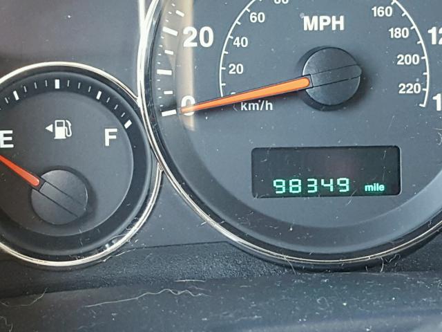 1J8HG48K87C570275 - 2007 JEEP COMMANDER SILVER photo 8