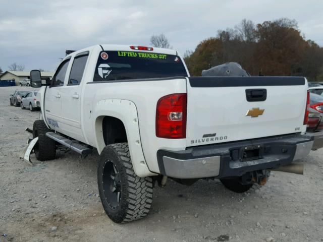 1GC1KYE88DF107988 - 2013 CHEVROLET SILVERADO WHITE photo 3