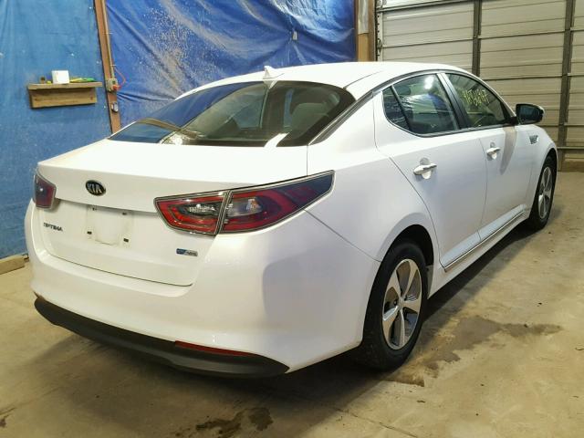 KNAGM4ADXE5075565 - 2014 KIA OPTIMA HYB WHITE photo 4