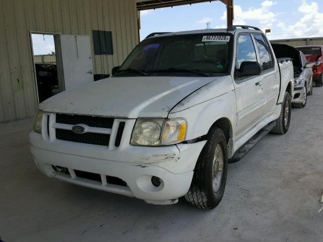 1FMZU67K44UA77857 - 2004 FORD EXPLORER S WHITE photo 2