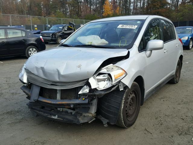 3N1BC13EX8L375408 - 2008 NISSAN VERSA S SILVER photo 2