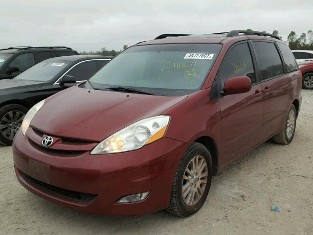 5TDYK4CC8AS340361 - 2010 TOYOTA SIENNA XLE BURGUNDY photo 2