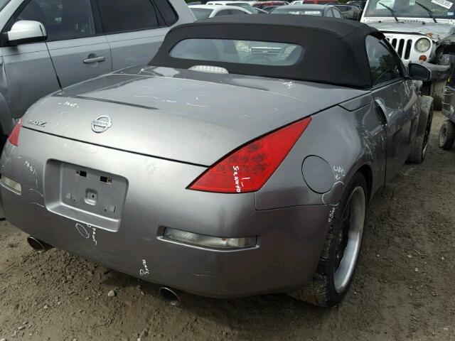 JN1BZ36A18M850808 - 2008 NISSAN 350Z ROADS GRAY photo 4