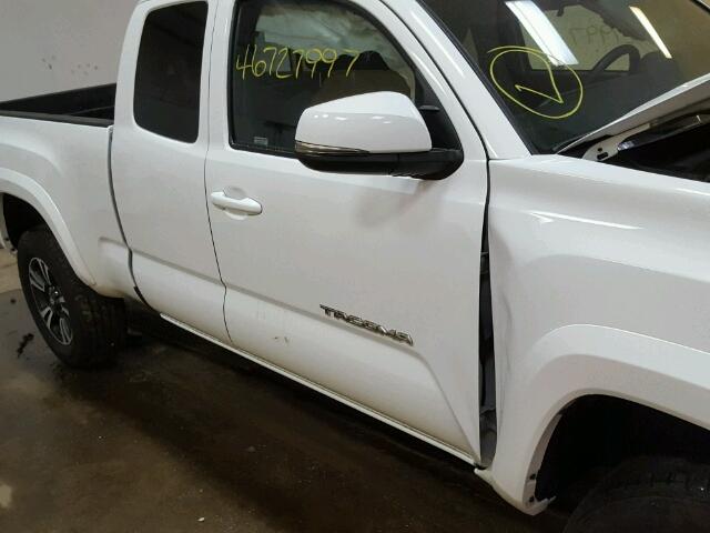 5TFSZ5AN3GX008410 - 2016 TOYOTA TACOMA ACC WHITE photo 9