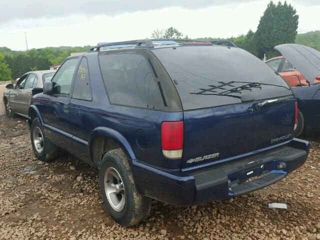 1GNCS18W2YK162063 - 2000 CHEVROLET BLAZER BLUE photo 3