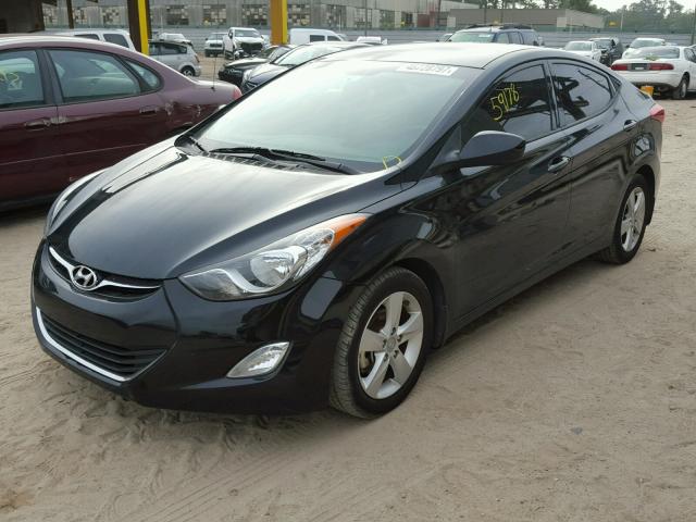 5NPDH4AE4DH298623 - 2013 HYUNDAI ELANTRA GL BLACK photo 2