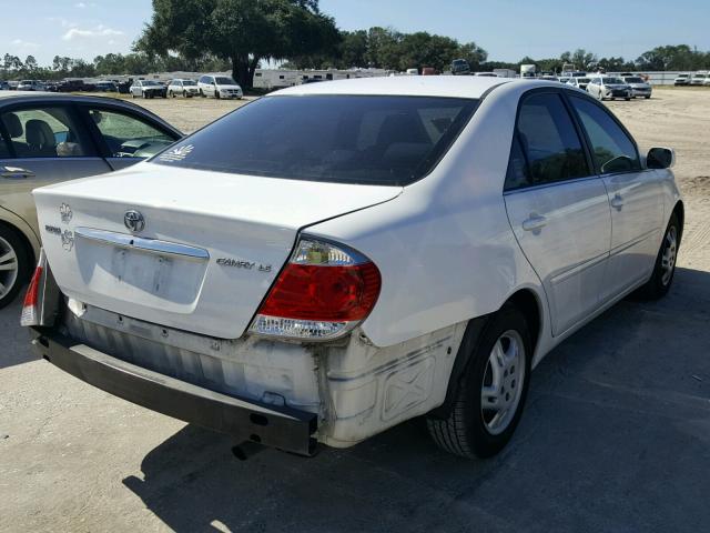 4T1BE32K75U426290 - 2005 TOYOTA CAMRY LE WHITE photo 4