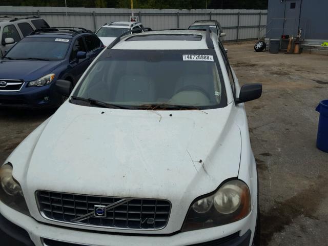 YV1CZ852051217782 - 2005 VOLVO XC90 V8 WHITE photo 9