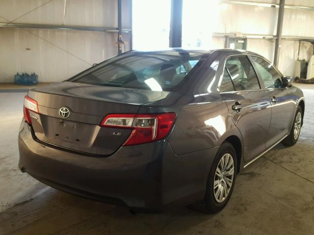 4T4BF1FKXDR301073 - 2013 TOYOTA CAMRY L 石墨色 照片 4