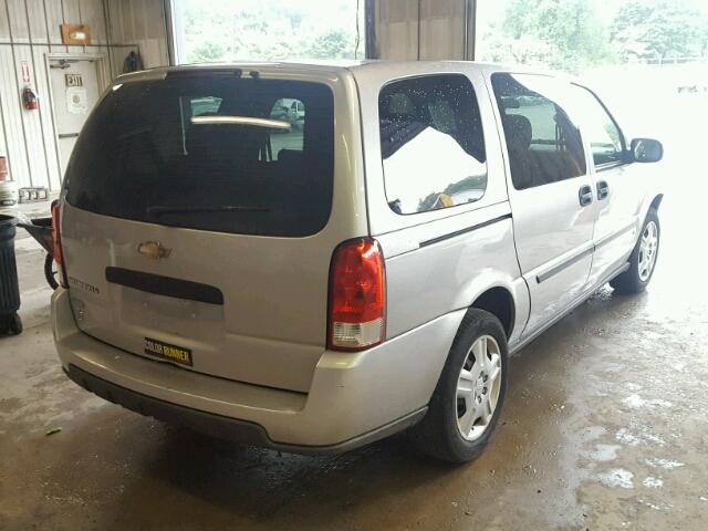 1GNDV23W68D120007 - 2008 CHEVROLET UPLANDER L 银色 照片 4
