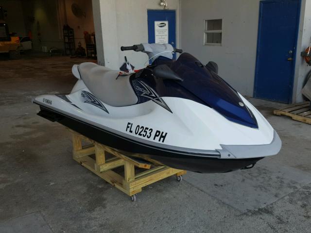 YAMA2469A212 - 2012 YAMAHA VX110 WHITE photo 1