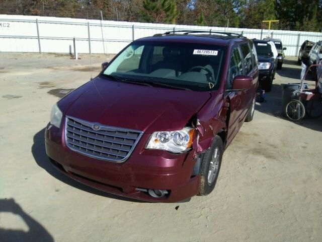 2A8HR54P18R657302 - 2008 CHRYSLER TOWN & COU BURGUNDY photo 2