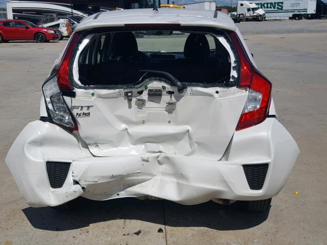 3HGGK5H51GM701211 - 2016 HONDA FIT LX WHITE photo 9