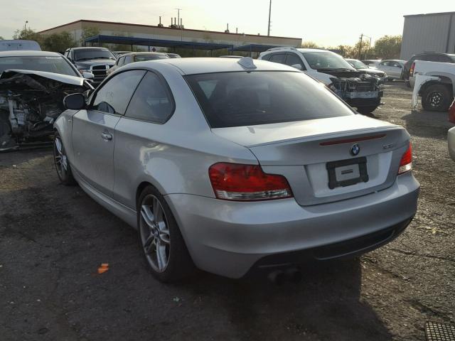 WBAUC7C57AVK81286 - 2010 BMW 135 I SILVER photo 3