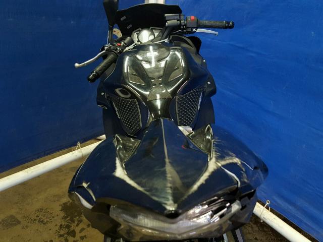 JKAEXEJ13HDA00324 - 2017 KAWASAKI EX650 J შავი ფოტო 9