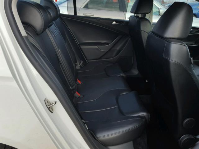 WVWJK73C09P012313 - 2009 VOLKSWAGEN PASSAT TUR WHITE photo 6