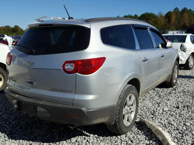 1GNER23D19S128651 - 2009 CHEVROLET TRAVERSE L SILVER photo 4