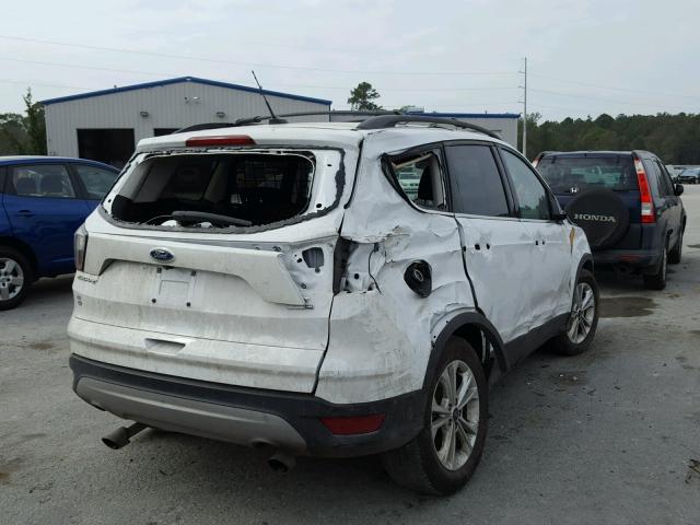 1FMCU9GD9HUB03738 - 2017 FORD ESCAPE SE WHITE photo 4