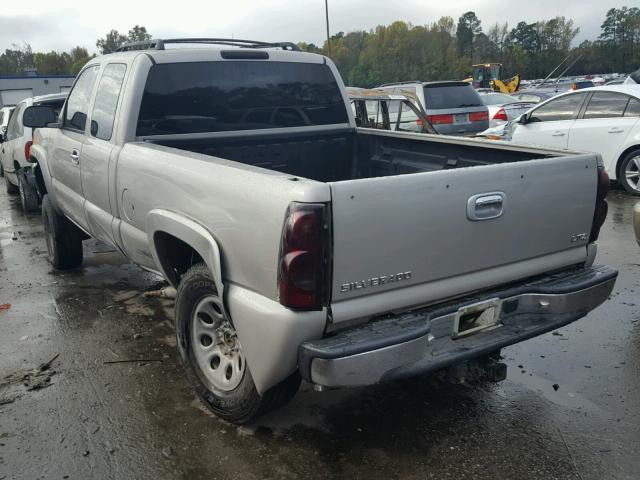 1GCEK19Z95Z273237 - 2005 CHEVROLET SILVERADO GRAY photo 3