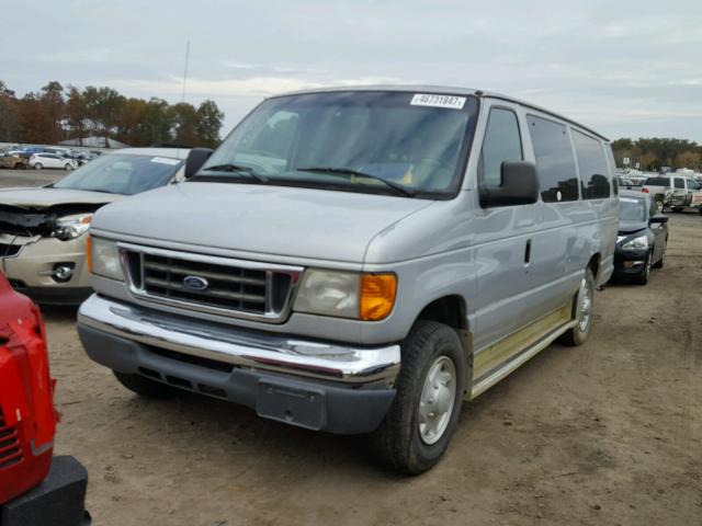 1FBSS31L27DA62245 - 2007 FORD ECONOLINE SILVER photo 2