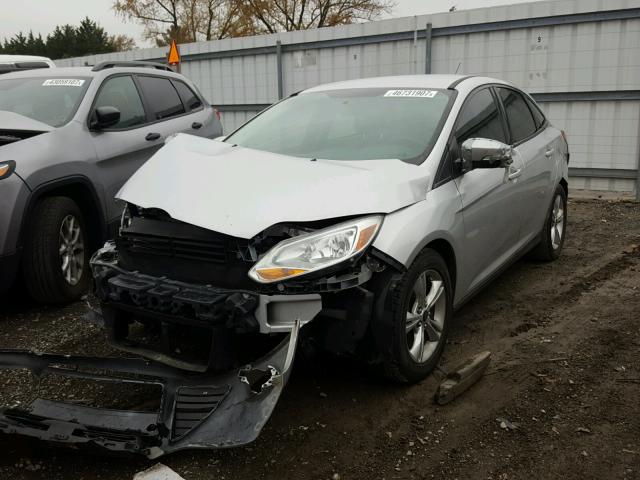 1FADP3F24EL292142 - 2014 FORD FOCUS SE SILVER photo 2