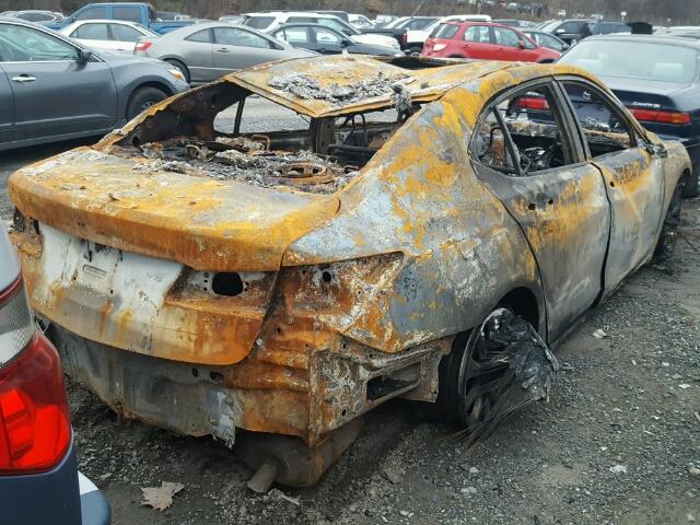 19UUB1F31FA019714 - 2015 ACURA TLX BURN photo 4