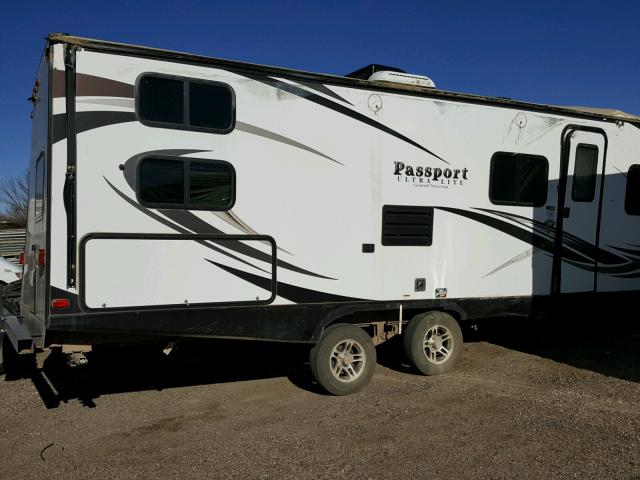 4YDT26729HT413172 - 2017 KEYSTONE PASSPORT BEIGE photo 5