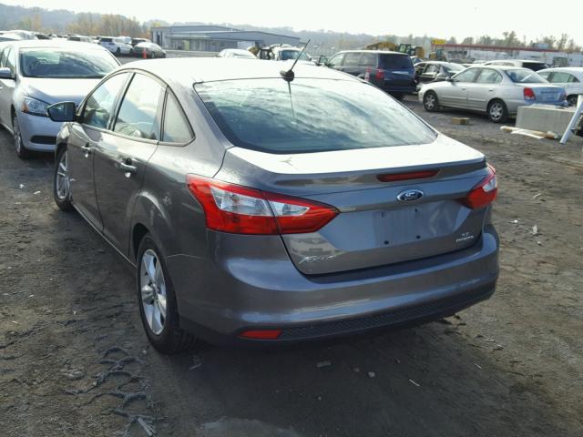 1FADP3F27DL244391 - 2013 FORD FOCUS SE GRAY photo 3