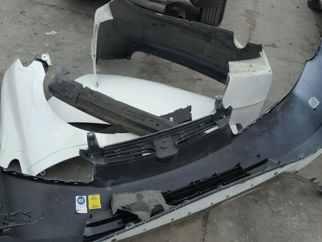 1HGFA16516L021898 - 2006 HONDA CIVIC LX WHITE photo 9