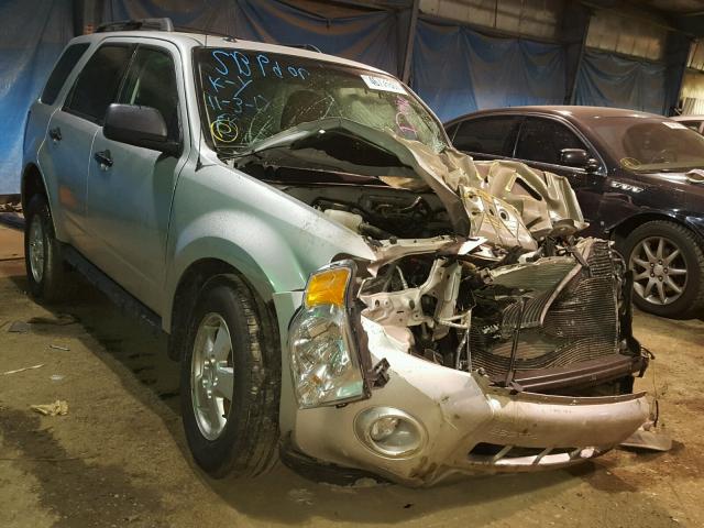 1FMCU9D71BKB36847 - 2011 FORD ESCAPE XLT SILVER photo 1