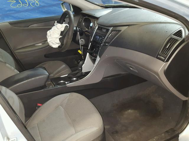 5NPEB4AC5DH515942 - 2013 HYUNDAI SONATA GLS BLUE photo 5