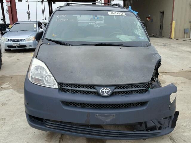 5TDZA23C85S306499 - 2005 TOYOTA SIENNA CE BLUE photo 9