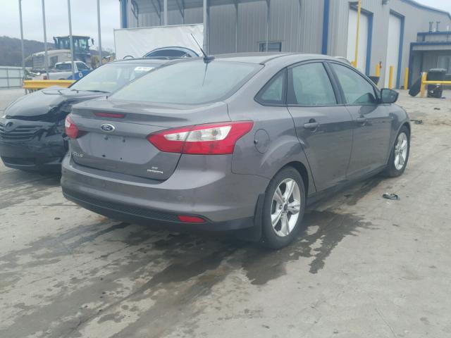 1FADP3F21EL296097 - 2014 FORD FOCUS SE CHARCOAL photo 4