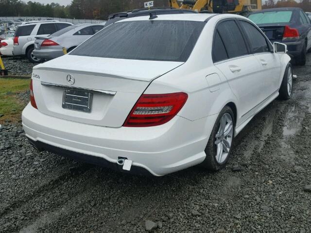 WDDGF4HB8EG230643 - 2014 MERCEDES-BENZ C 250 WHITE photo 4