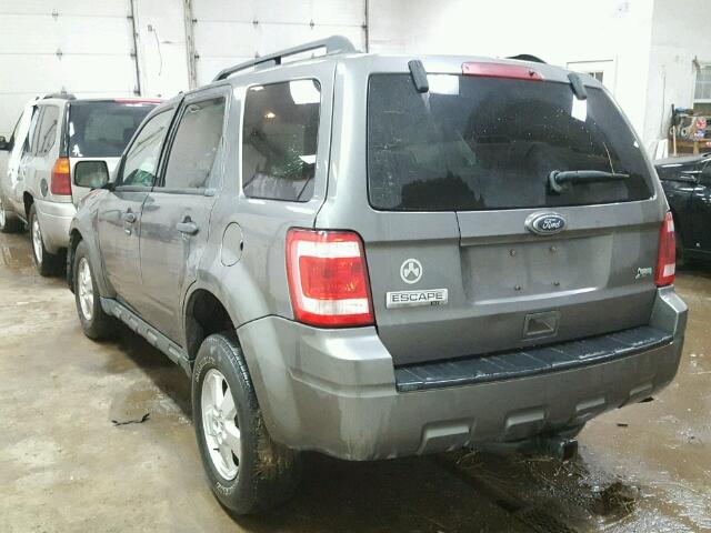 1FMCU0DG1AKC56285 - 2010 FORD ESCAPE XLT GRAY photo 3