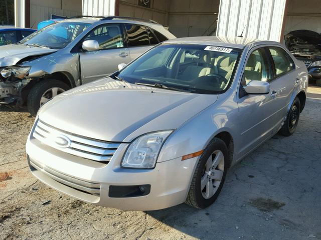 3FAHP07118R140993 - 2008 FORD FUSION SE SILVER photo 2