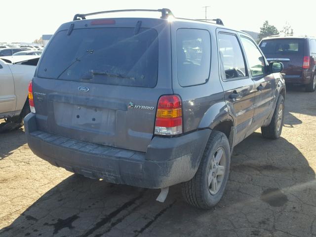 1FMYU95H45KD42620 - 2005 FORD ESCAPE HEV GRAY photo 4