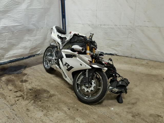 JYARN20Y88A002346 - 2008 YAMAHA YZFR1 WHITE photo 1