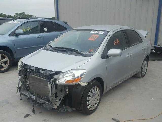 JTDBT923481224454 - 2008 TOYOTA YARIS SILVER photo 2