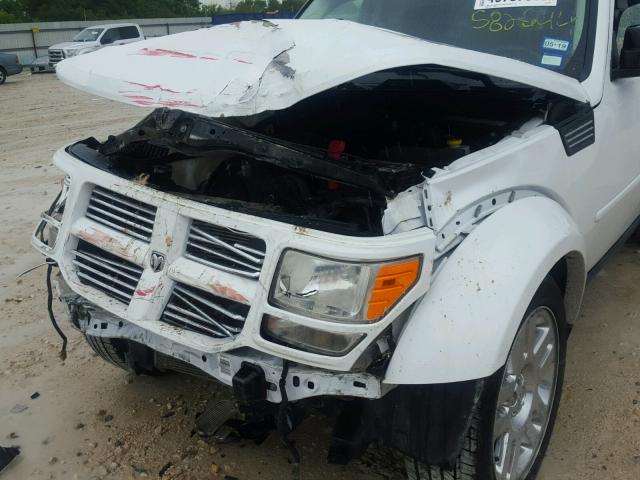 1D4PT4GK4BW582644 - 2011 DODGE NITRO HEAT WHITE photo 9