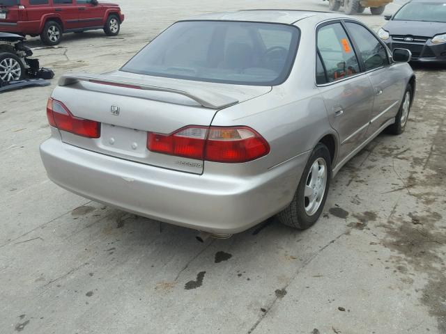 1HGCG5657XA125107 - 1999 HONDA ACCORD EX GOLD photo 4