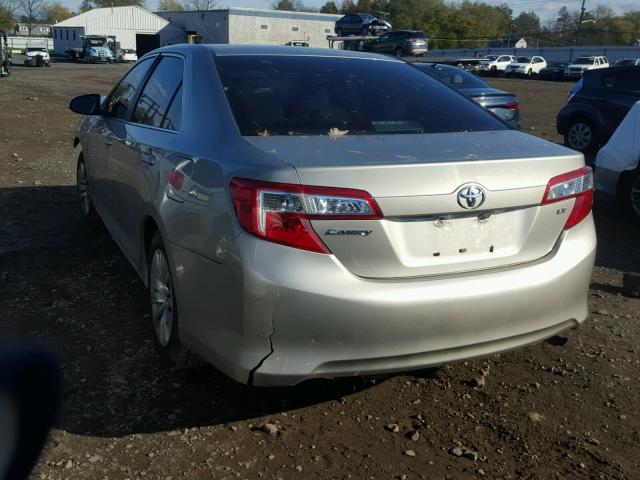 4T1BF1FK3EU326876 - 2014 TOYOTA CAMRY L CREAM photo 3