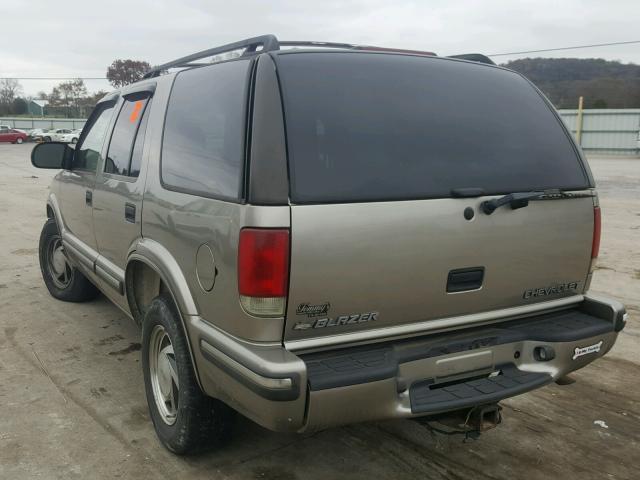 1GNDT13W3X2217840 - 1999 CHEVROLET BLAZER SILVER photo 3