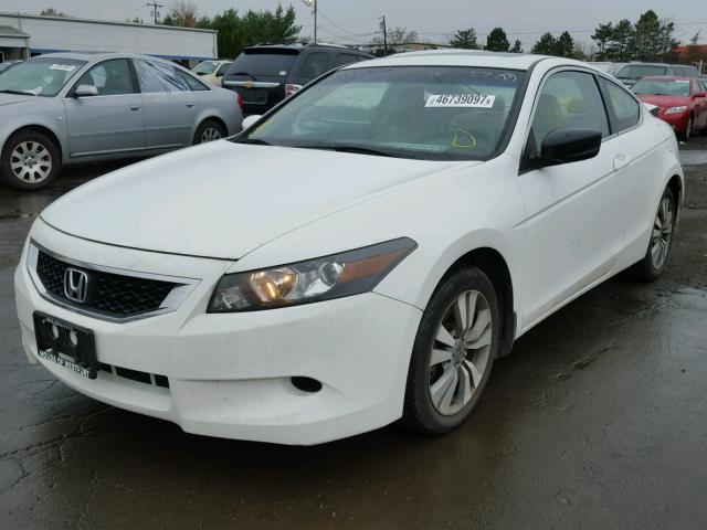 1HGCS12879A006337 - 2009 HONDA ACCORD EXL WHITE photo 2