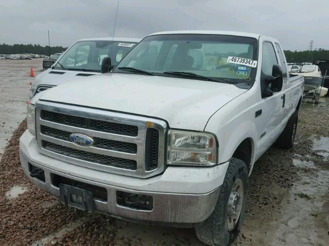 1FTSX21P85EB10901 - 2005 FORD F250 SUPER WHITE photo 2