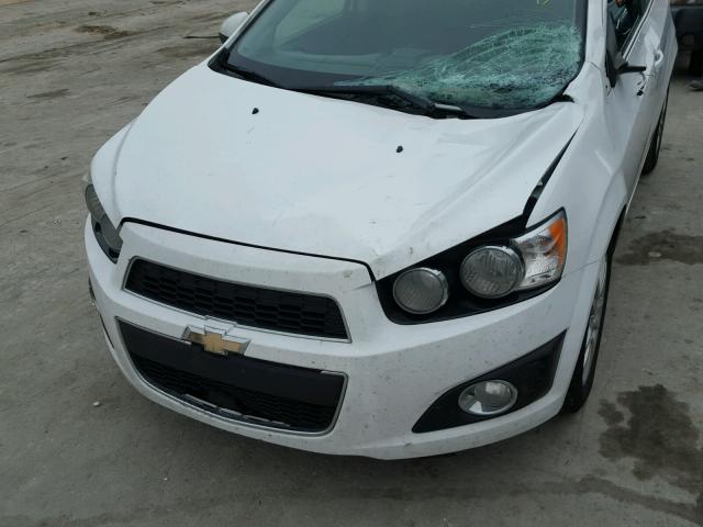 1G1JC6SH8D4137163 - 2013 CHEVROLET SONIC LT WHITE photo 9