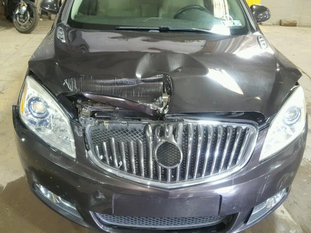 1G4PP5SK8D4184037 - 2013 BUICK VERANO BROWN photo 9
